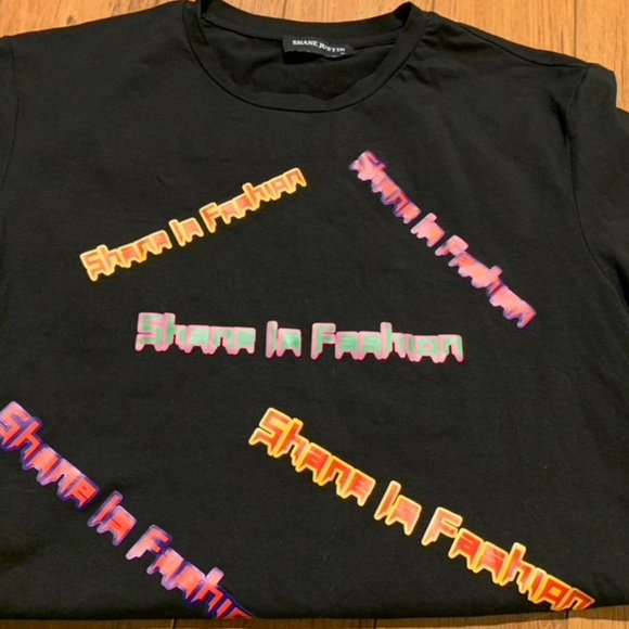 Shane Justin Dresses & Skirts - NWOT- Shane Justin - WMS BLK GRAFFATTI - Short Sleeve Shirt or Mini Dress Shirt